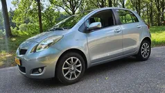 Grijs Gebruikt 2010 Toyota Yaris Hatchback | € 5.950 (Eerlijke prijs)