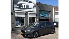 Gebruikt 2017 Ford Focus ST-Line Hatchback | € 11.749 (Eerlijke prijs)