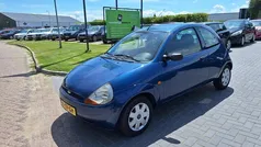 Blauw, metallic lak Gebruikt 2006 Ford Ka Futura Hatchback | € 1.699 (Eerlijke prijs)