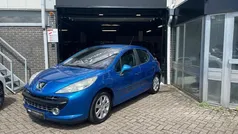 Blauw, metallic lak Gebruikt 2007 Peugeot 207 Hatchback | € 2.499 (Eerlijke prijs)