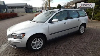 Grijs (metallic) Occasion 2005 Volvo V50 Comfort Stationwagen | € 1.995 (Eerlijke prijs)