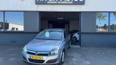 Grijs Gebruikt 2006 Opel Astra Edition Hatchback | € 1.950 (Eerlijke prijs)