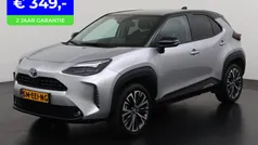 Grijs, metallic lak Gebruikt 2022 Toyota Yaris Cross Executive SUV | € 27.695 (Eerlijke prijs)