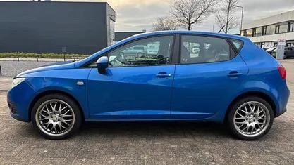 Blauw Gebruikt 2011 Seat Ibiza Style Hatchback | € 3.900 (Goede deal)