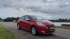 Gebruikt 2015 Peugeot 208 Style Hatchback | € 6.250 (Eerlijke prijs)