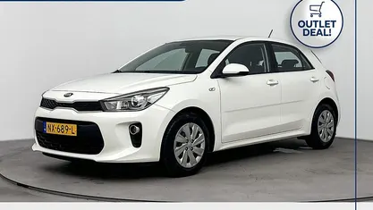 Wit Gebruikt 2017 Kia Rio Hatchback | € 11.899 (Eerlijke prijs)