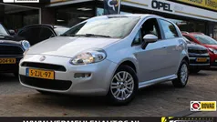 Grijs Gebruikt 2015 Fiat Punto Street Hatchback | € 5.950 (Eerlijke prijs)