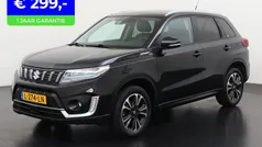 Zwart Gebruikt 2021 Suzuki Vitara Style SUV | € 23.290 (Eerlijke prijs)