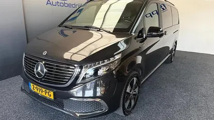 Wit Occasion 2022 Mercedes EQV300 Van | € 43.950 (Eerlijke prijs)