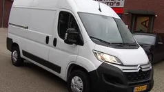 Wit Gebruikt 2023 Citroën Jumper MPV | € 21.995 (Eerlijke prijs)