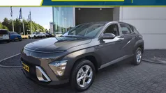 Grijs Gebruikt 2024 Hyundai Kona Comfort SUV | € 29.940 (Eerlijke prijs)