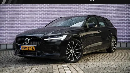 Occasion 2025 Volvo V60 Plus Stationwagen | € 43.399 (Eerlijke prijs)