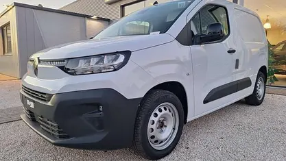 Wit Nieuw 2025 Citroën Berlingo MPV | € 23.900 (Eerlijke prijs)