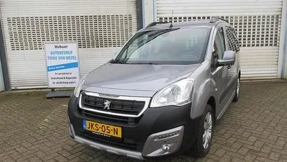 Grijs Gebruikt 2016 Peugeot Partner Tepee Active MPV | € 10.500 (Eerlijke prijs)