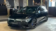 Zwart Gebruikt 2022 VW Golf VIII R Hatchback | € 44.750 (Eerlijke prijs)