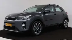 Grijs metallic Gebruikt 2020 Kia Stonic 2 SUV | € 19.895 (Eerlijke prijs)