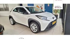 Wit Gebruikt 2023 Toyota Aygo Play Hatchback | € 18.750 (Goede deal)