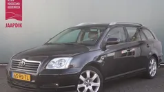 Zwart Gebruikt 2005 Toyota Avensis Executive Stationwagen | € 2.644 (Eerlijke prijs)