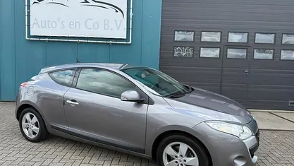 Occasion Renault Mégane Coupé Dynamique 131 PK (96 kW) 2010 Coupé