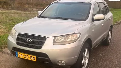 Grijs (metallic) Occasion 2007 Hyundai Santa Fe Dynamiq SUV | € 4.749 (Eerlijke prijs)