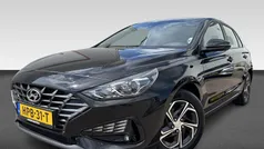 Zwart metallic Gebruikt 2021 Hyundai i30 Comfort Hatchback | € 16.430 (Goede deal)