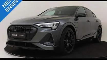 Grijs Gebruikt 2022 Audi e-tron Sportback Comfort SUV | € 44.895 (Eerlijke prijs)