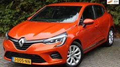 Oranje Gebruikt 2020 Renault Clio V Intens Hatchback | € 14.450 (Eerlijke prijs)