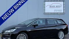 Zwart Gebruikt 2020 Opel Astra Ultimate Stationwagen | € 14.795 (Goede deal)