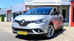 Grijs Gebruikt 2017 Renault Scénic IV Zen MPV | € 11.450 (Eerlijke prijs)