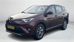Gebruikt 2017 Toyota RAV4 Hybrid SUV | € 23.950 (Eerlijke prijs)