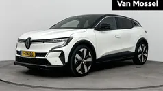 Wit Gebruikt 2023 Renault Mégane Techno Hatchback | € 31.440 (Eerlijke prijs)