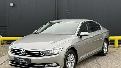 Occasion VW Passat Highline 150 PK (110 kW) 2017 Grijs Sedan