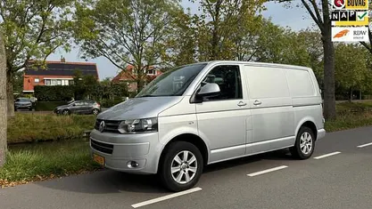 Occasion VW T5 Comfortline 140 PK (102 kW) 2013 Zilver Van