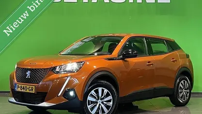 Occasion Peugeot e-2008 Active 100 kW (136 PK) 2022 Oranje (metallic) SUV