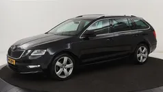 Gebruikt 2017 Skoda Octavia Ambition Stationwagen | € 11.400 (Eerlijke prijs)