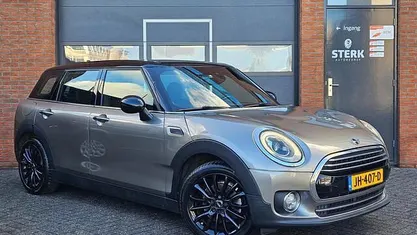 Grijs (metallic) Occasion 2016 Mini Cooper Clubman Business Stationwagen | € 12.450 (Eerlijke prijs)