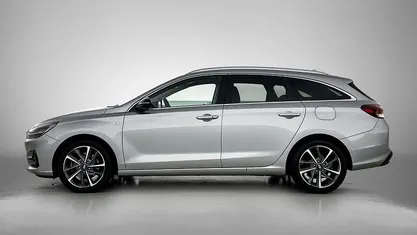 Occasion 2022 Hyundai i30 Premium Stationwagen | € 22.945 (Eerlijke prijs)