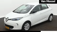 Blanc glacier 369 Gebruikt 2019 Renault Zoe Life Hatchback | € 10.940 (Eerlijke prijs)