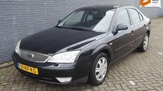 Gebruikt 2005 Ford Mondeo Futura Hatchback | € 799 (Eerlijke prijs)