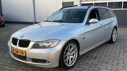 Grijs Gebruikt 2005 BMW 325 Stationwagen | € 5.995 (Goede deal)