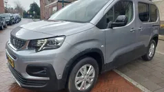 Grijs, metallic lak Gebruikt 2021 Peugeot Rifter GT MPV | € 28.950 (Eerlijke prijs)