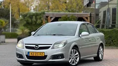 Grijs Gebruikt 2008 Opel Vectra GTS Excellence Hatchback | € 3.750 (Eerlijke prijs)