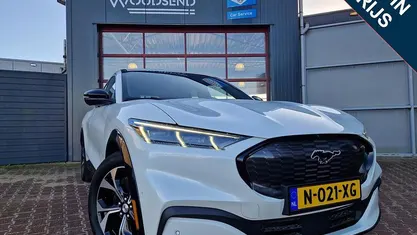 Wit Gebruikt 2021 Ford Mustang Mach-E SUV | € 30.995 (Eerlijke prijs)