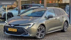 Groen Gebruikt 2024 Toyota Corolla Edition Stationwagen | € 31.450 (Eerlijke prijs)