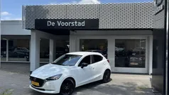 Arctic white Gebruikt 2023 Mazda 2 Sportive Hatchback | € 19.500 (Eerlijke prijs)