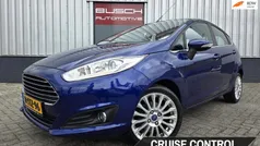 Blauw Gebruikt 2014 Ford Fiesta Titanium Hatchback | € 7.995 (Eerlijke prijs)