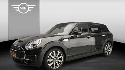 Occasion Mini Cooper S Clubman 178 PK (130 kW) 2024 Midnight black metallic (zwart metallic) Stationwagen