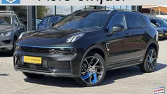 Zwart Gebruikt 2023 Lynk & Co 01 SUV | € 28.645 (Eerlijke prijs)