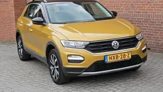 Geel Gebruikt 2020 VW T-Roc Style SUV | € 24.950 (Eerlijke prijs)