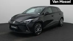 Gebruikt 2023 MG MG4 EV Luxury Hatchback | € 23.400 (Eerlijke prijs)